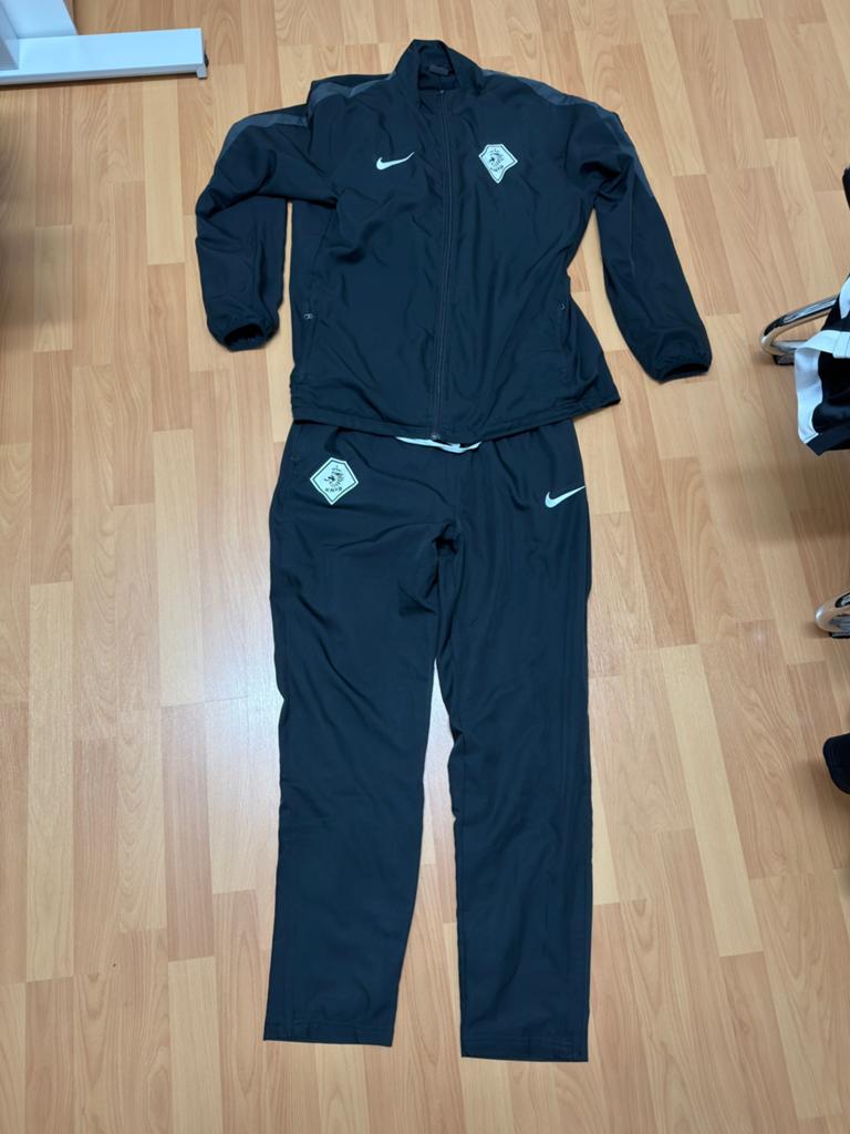 Knvb  scheidsreckter Trainingspak Maat XL, Zwart, Ophalen of Verzenden, Zo goed als nieuw, Maat 46/48 (XL) of groter