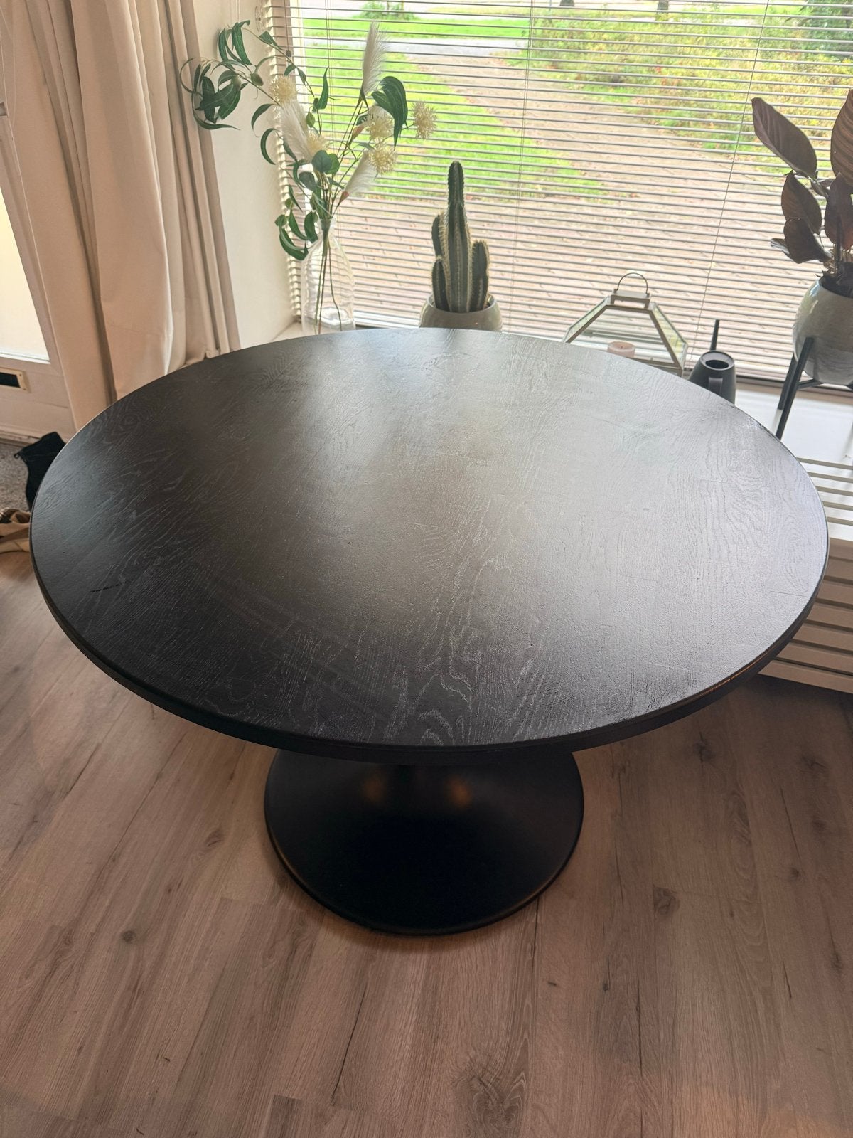 Ronde zwarte eettafel - Diameter 110 cm, Huis en Inrichting, Ophalen, Overige materialen, Gebruikt, 100 tot 150 cm