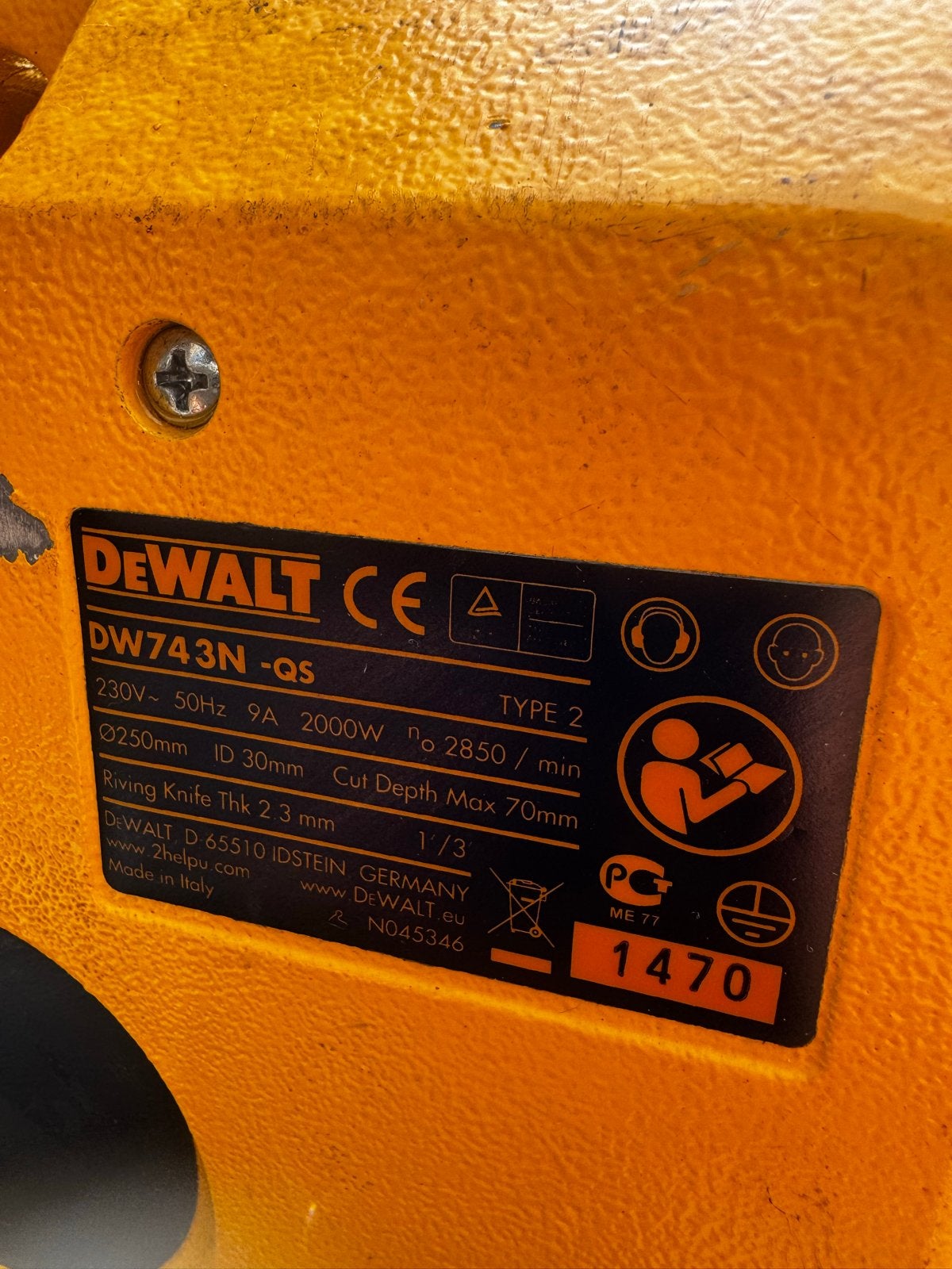 DeWalt DW743N-QS Afkortzaag/Tafelzaag 2000W, Ophalen, Gebruikt, 70 mm of meer, X