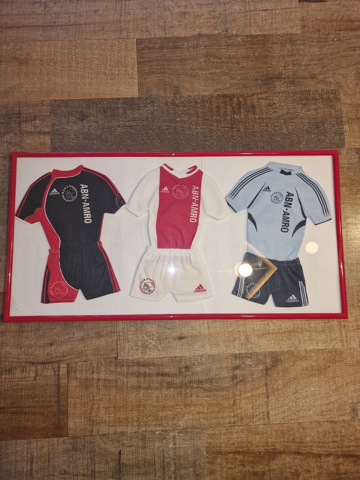 Ingelijste Ajax Mini Shirts - ABN-AMRO Collectie, Verzamelen, Sportartikelen en Voetbal, Ophalen of Verzenden, Zo goed als nieuw