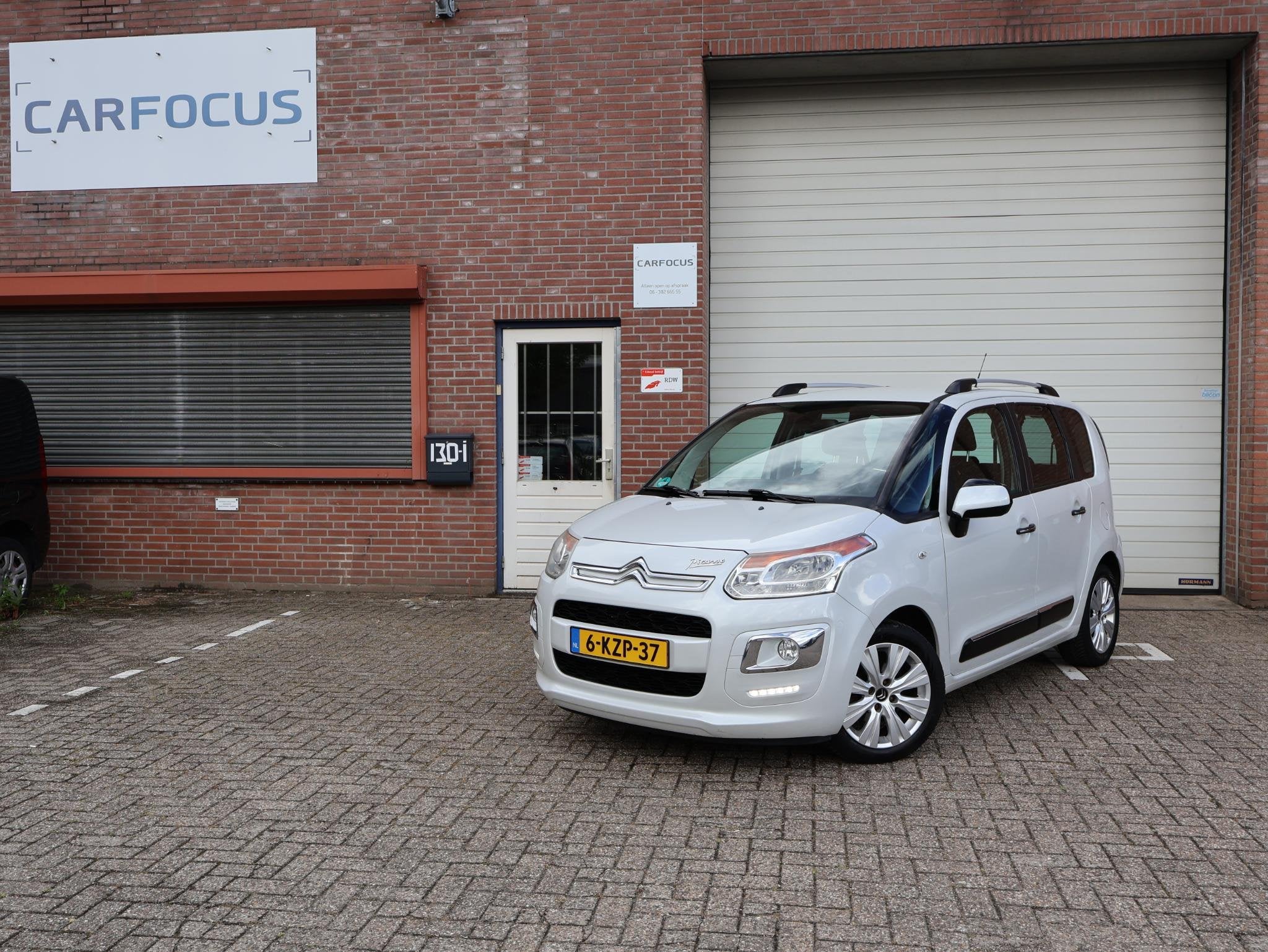 Citroen C3 Picasso 1.4 VTi Exclusive NAP Cruise Dealer Navi, Auto's, Citroën, Voorwielaandrijving, Euro 5, Stof, Gebruikt