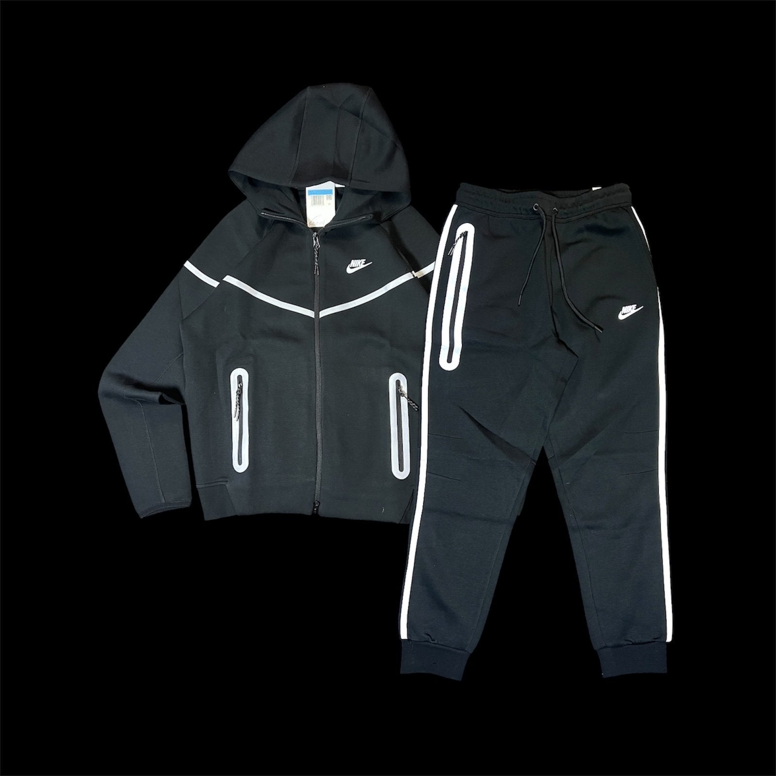 Nike Reflective Tech Fleece Tracksuit Black - M, Kleding | Heren, Sportkleding, Nieuw, Algemeen, Maat 48/50 (M), Zwart, Ophalen of Verzenden