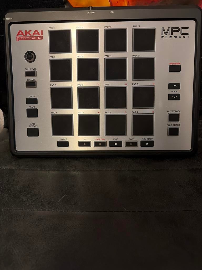 Akai MPC Element - Compacte MIDI Pad Controller, Ophalen of Verzenden, Gebruikt, Overige merken