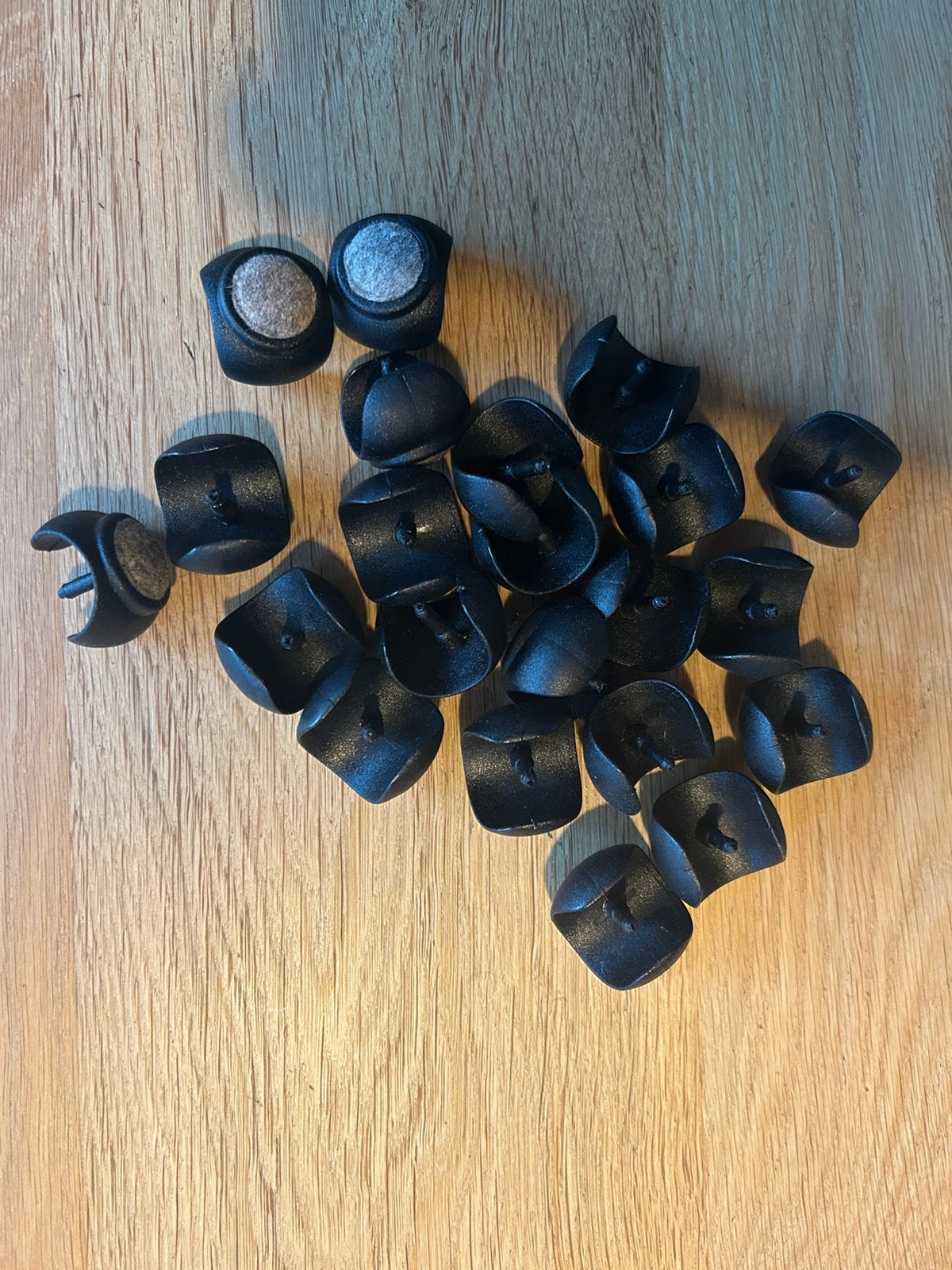 Vloerglijders 22 stuks vilt buisframe stoelen 23-26mm, Ophalen of Verzenden, Nieuw