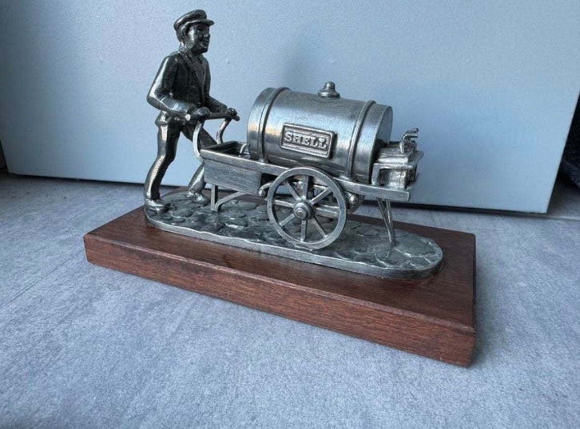 Shell Tinnen Figuur op Houten Sokkel - Vintage Decoratie, Ophalen of Verzenden, Gebruikt, Overige typen