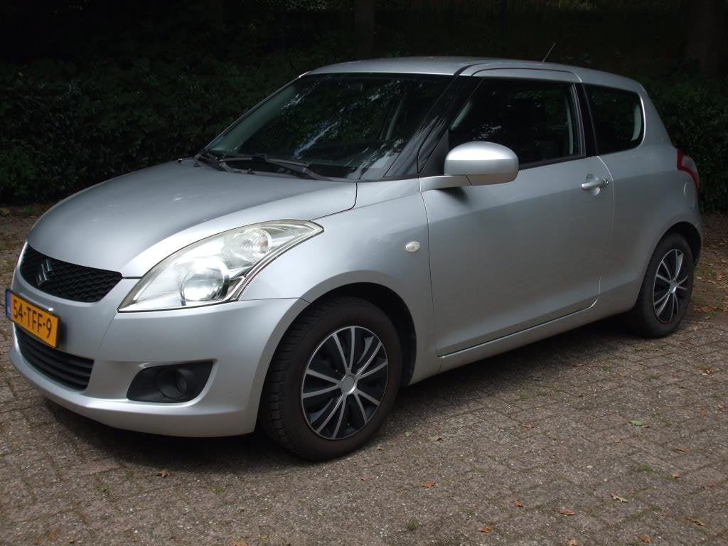 Suzuki Swift 1.2 Exclusive EASSS clima cruise nwe APK 3 drs, Auto's, Suzuki, Voorwielaandrijving, Gebruikt, 400 kg, Swift