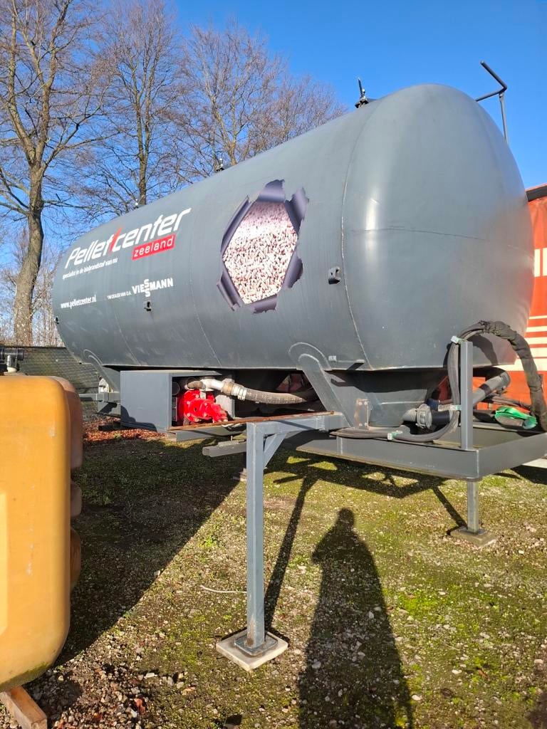 Silo met pomp voor voeder/pellets - 7,5 ton, Ophalen
