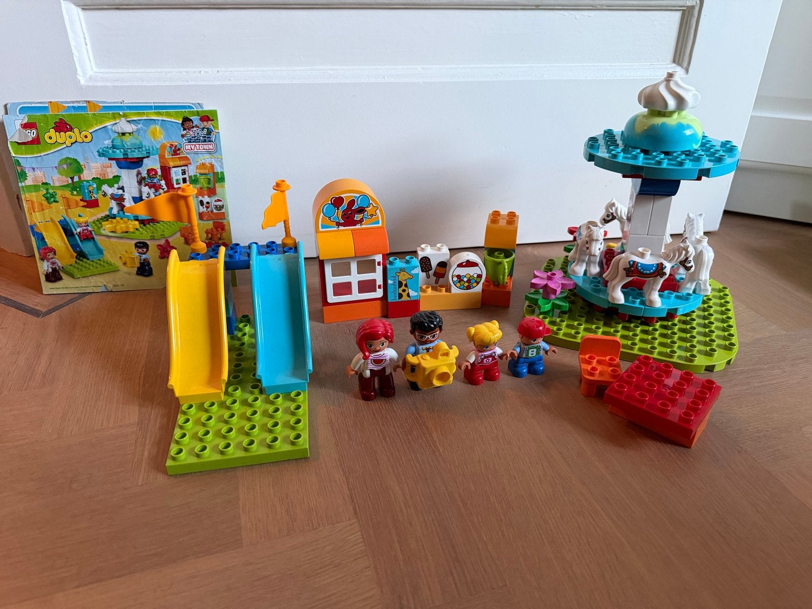LEGO Duplo Kermis Speeltuin Set met Draaimolen en Glijbanen, Kinderen en Baby's, Speelgoed | Duplo en Lego, Gebruikt, Ophalen of Verzenden