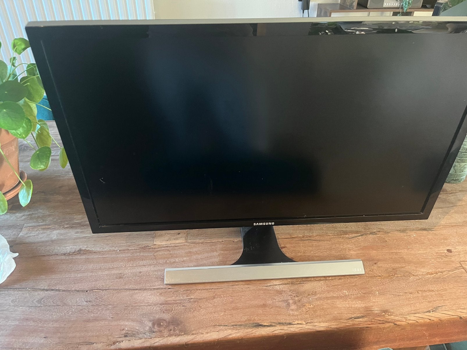 Samsung 4K monitor, Computers en Software, Ophalen, IPS, HDMI, 60 Hz of minder