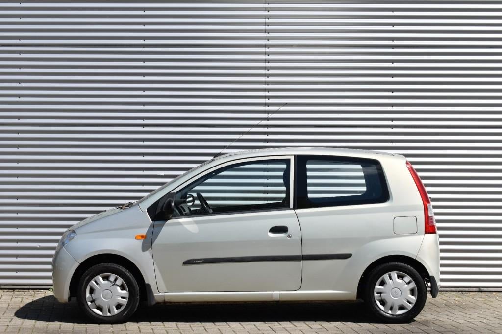 Daihatsu CUORE 1.0-12V 3DRS. NAGANO / AIRCO / APK T/M 11-202, 18 €/maand, 4 stoelen, Cuore, Beige