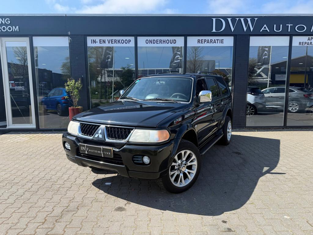 Mitsubishi Pajero Sport 3.0 V6 Intense, Auto's, Automaat, Gebruikt, Zwart, 2800 kg