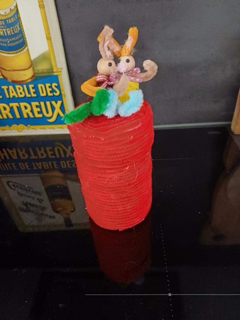 Vintage Candy Container chenille met twee chenille haasjes, Antiek en Kunst, Verzenden