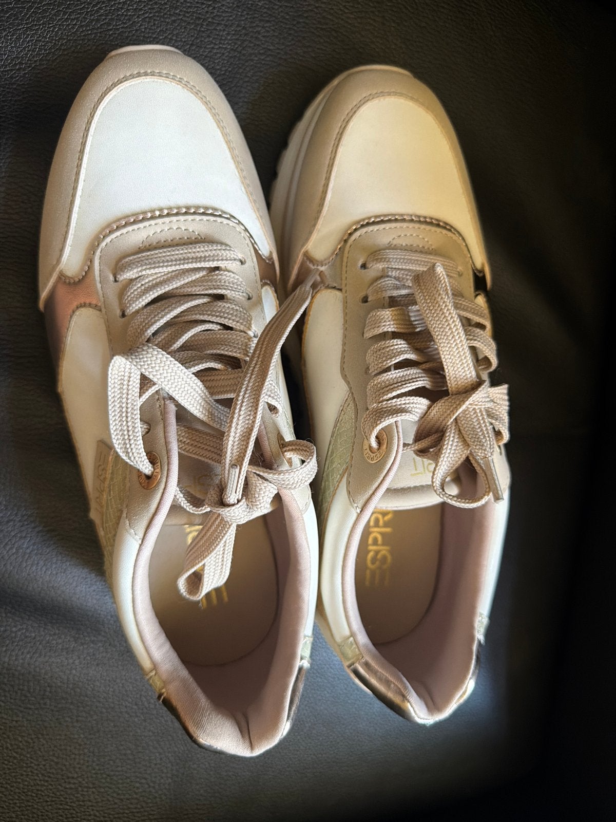 Nieuwe Esprit Dames Sneakers, maat 38, Ophalen of Verzenden, Nieuw, Beige, Sneakers of Gympen