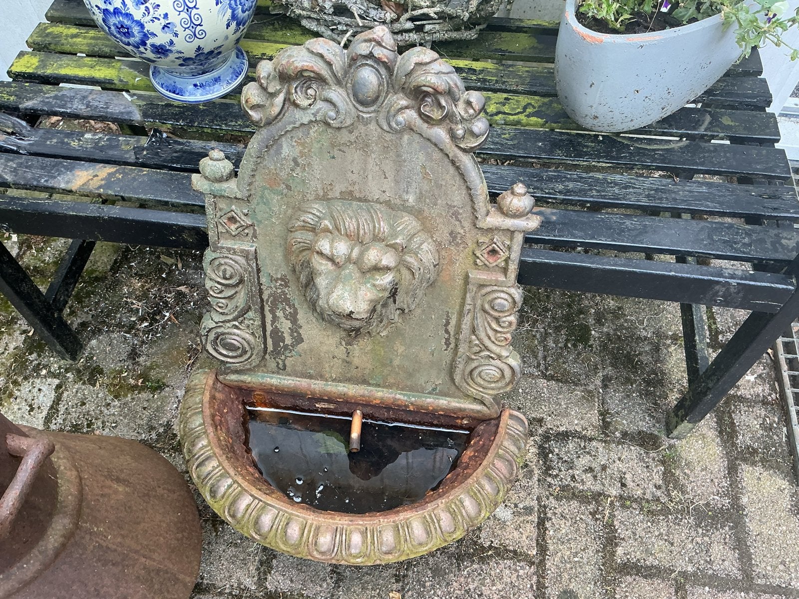Antieke gietijzeren wandfontein met leeuwenkop,tuinornament, Ophalen