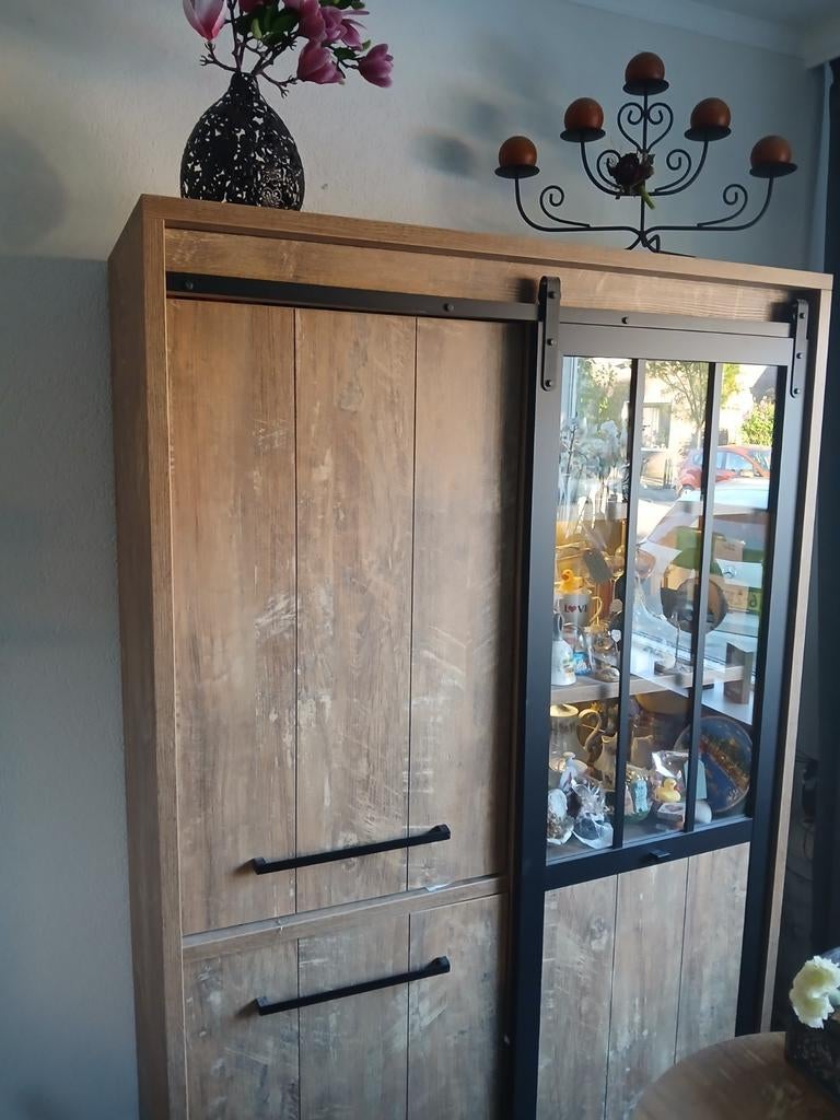 Opbergkast Alva 188x122x50 cm old teak met verlichting, Met deur(en), 100 tot 150 cm, Glas, Industrieel, Modern