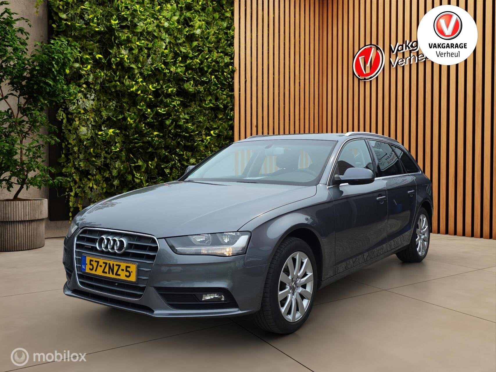 Audi A4 Avant 1.8 TFSI Pro Line Business Quattro 170Pk, Auto's, Audi, Euro 5, Gebruikt, Zwart, A4