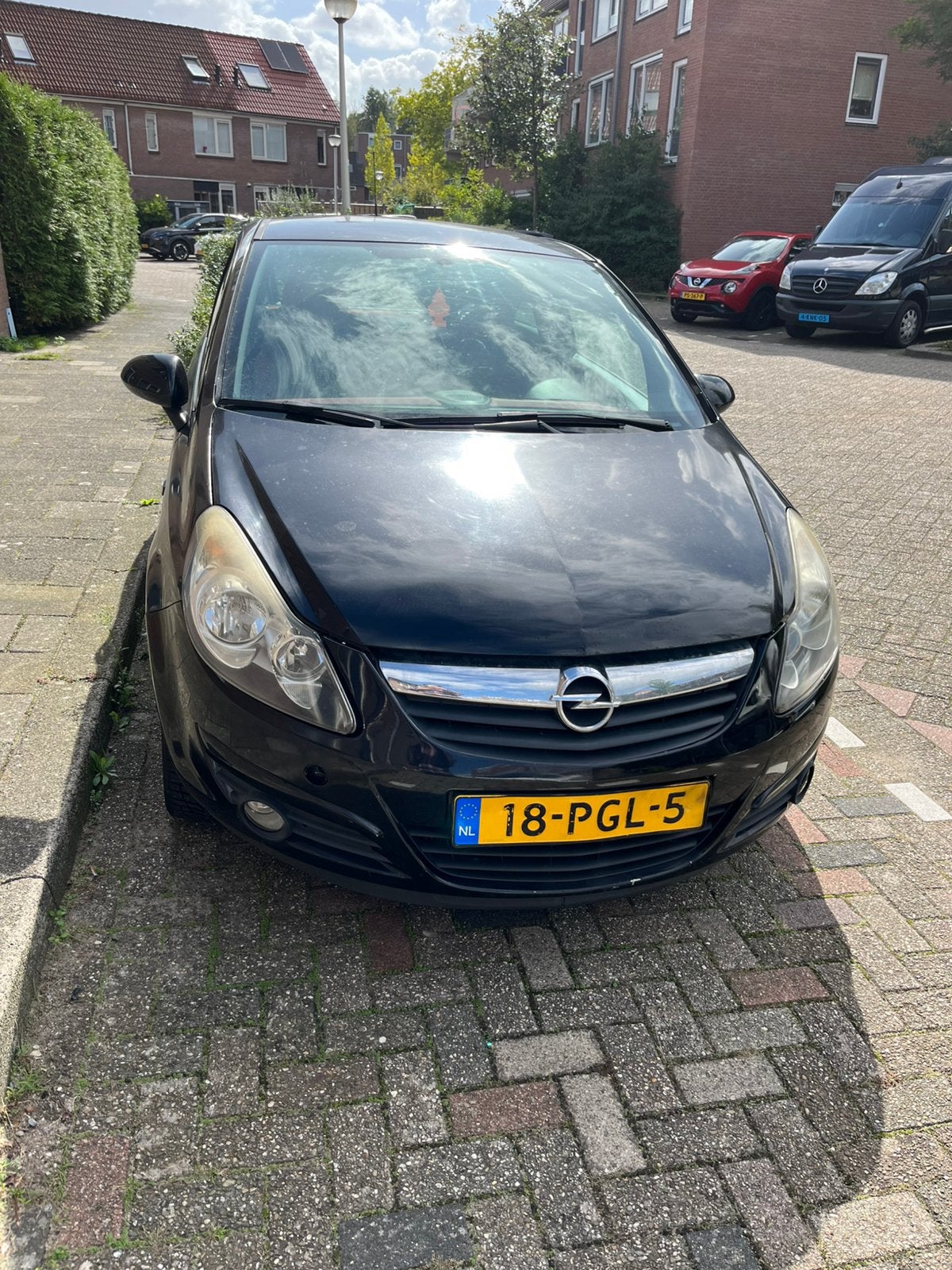 Opel Corsa 1.2 16V 3D 2011 Zwart, Auto's, Voorwielaandrijving, 450 kg, 40 €/maand, 1229 cc