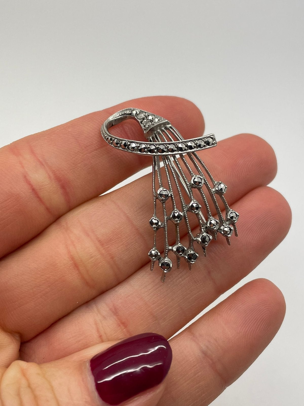 F798 Prachtige zilveren broche markasiet, Ophalen of Verzenden, Zilver, Broche, Met edelsteen