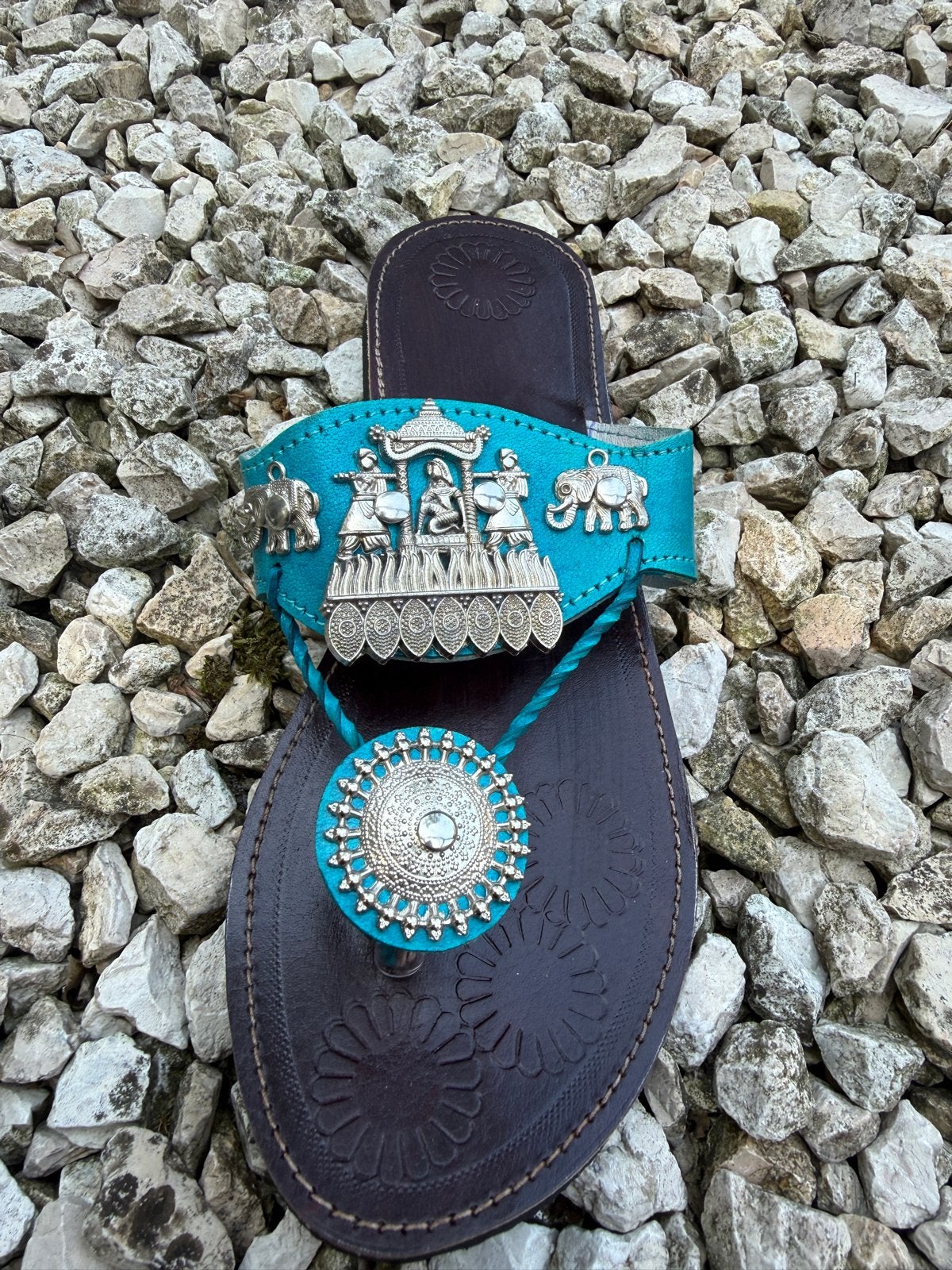 Handgemaakte Indiase sandalen met unieke details, Kleding | Dames, Ophalen, Nieuw, Overige kleuren, Sandalen of Muiltjes