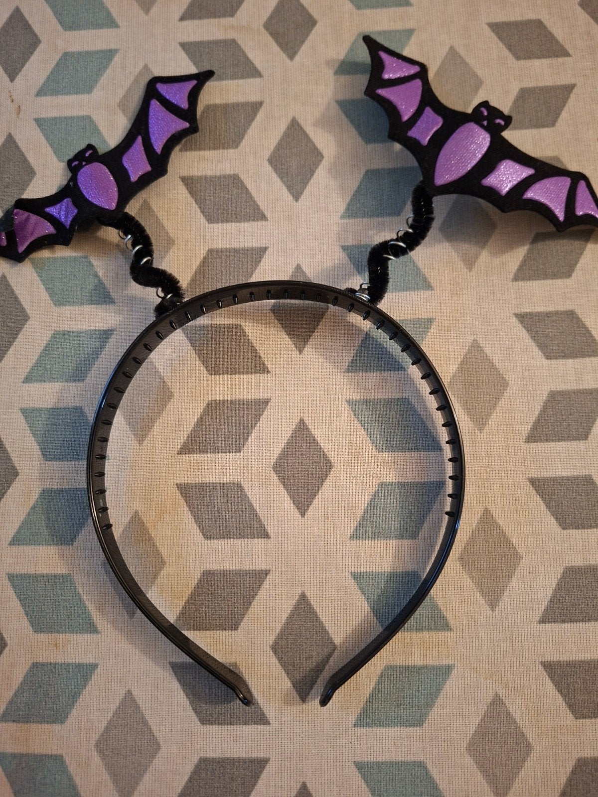 Vleermuis Diadeem - Perfect voor Halloween of Themafeestjes, Ophalen of Verzenden, Zo goed als nieuw, Feestartikel, Halloween of Griezel