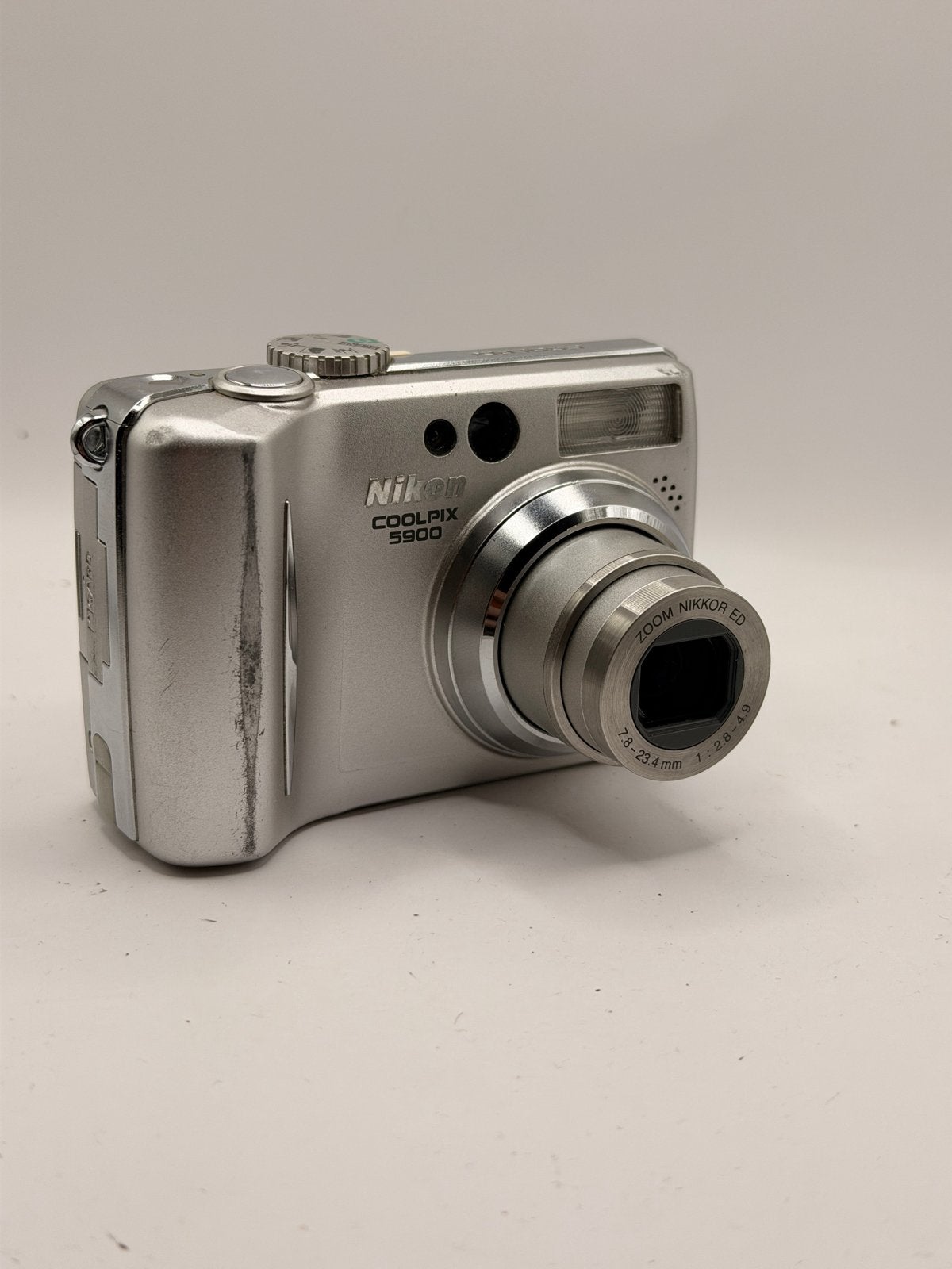 Nikon Coolpix 5900 digitale camera ( Y2K ), Ingebouwde flitser, Gebruikt, Verzenden, 4 t/m 7 keer
