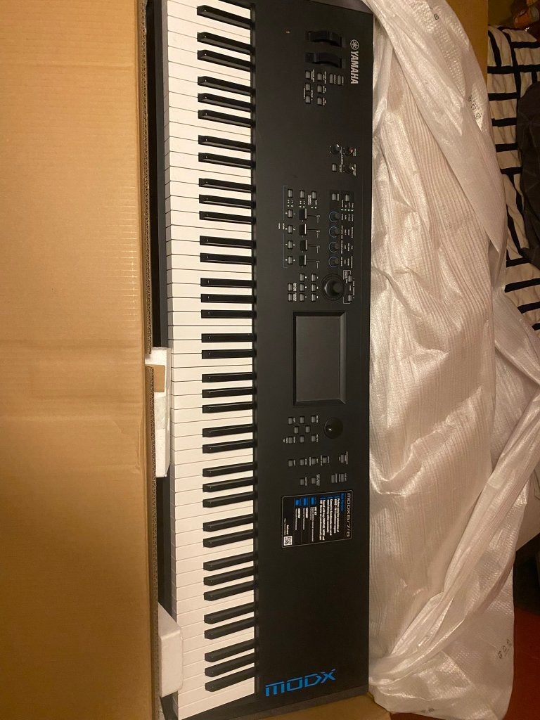 Yamaha MODX8 Workstation (Pristine Staat), Ophalen, 61 toetsen, Yamaha, Zo goed als nieuw