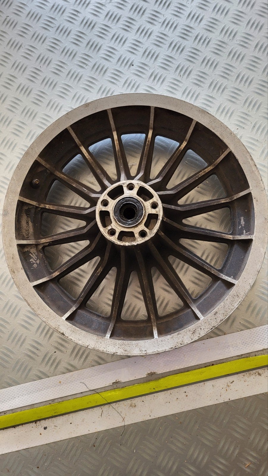 Gebruikte 16 inch velg Harley-Davidson (16x3.00 DOT), Motoren, Onderdelen | Harley-Davidson, Ophalen of Verzenden, Gebruikt