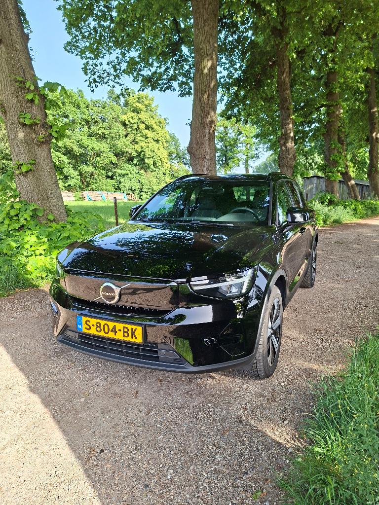 Volvo XC40 Recharge Single Motor Core 2023, Auto's, Automaat, Stof, Zwart, Zwart