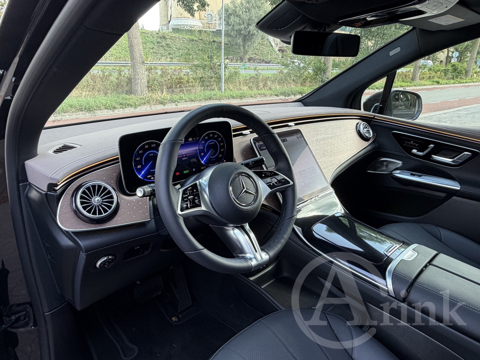 Mercedes-Benz EQE SUV 300 Luxury Line 91 kWh Panoramadak, Tr, Automaat, Achterwielaandrijving, Gebruikt, Zwart
