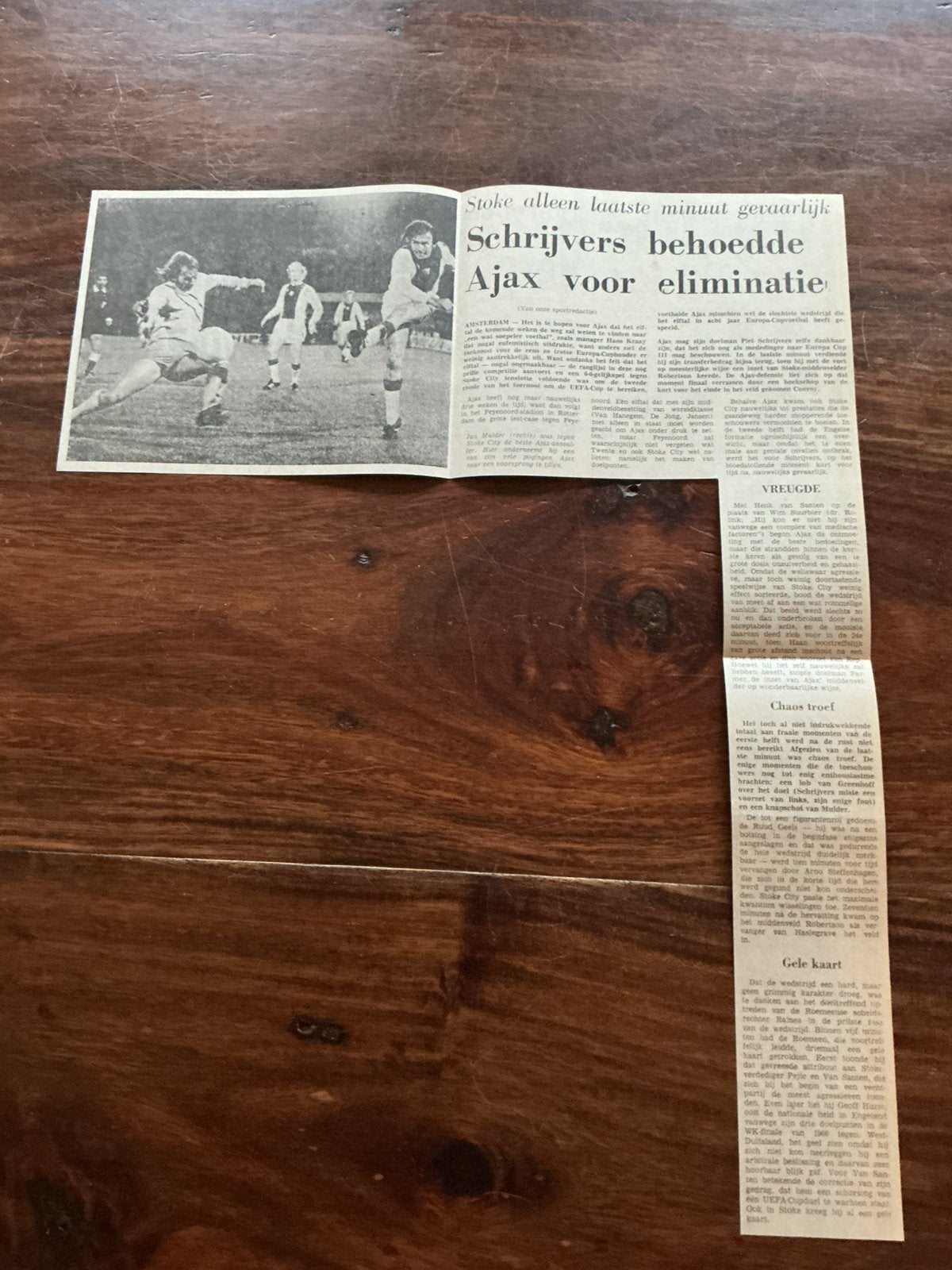 Voetbal krantenartikel Ajax Stoke City omtober 1974 Mulder, Ophalen of Verzenden, Knipsel(s)