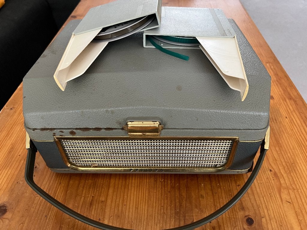 Philips bandrecorder, Ophalen, Bandrecorder, Met stofkap