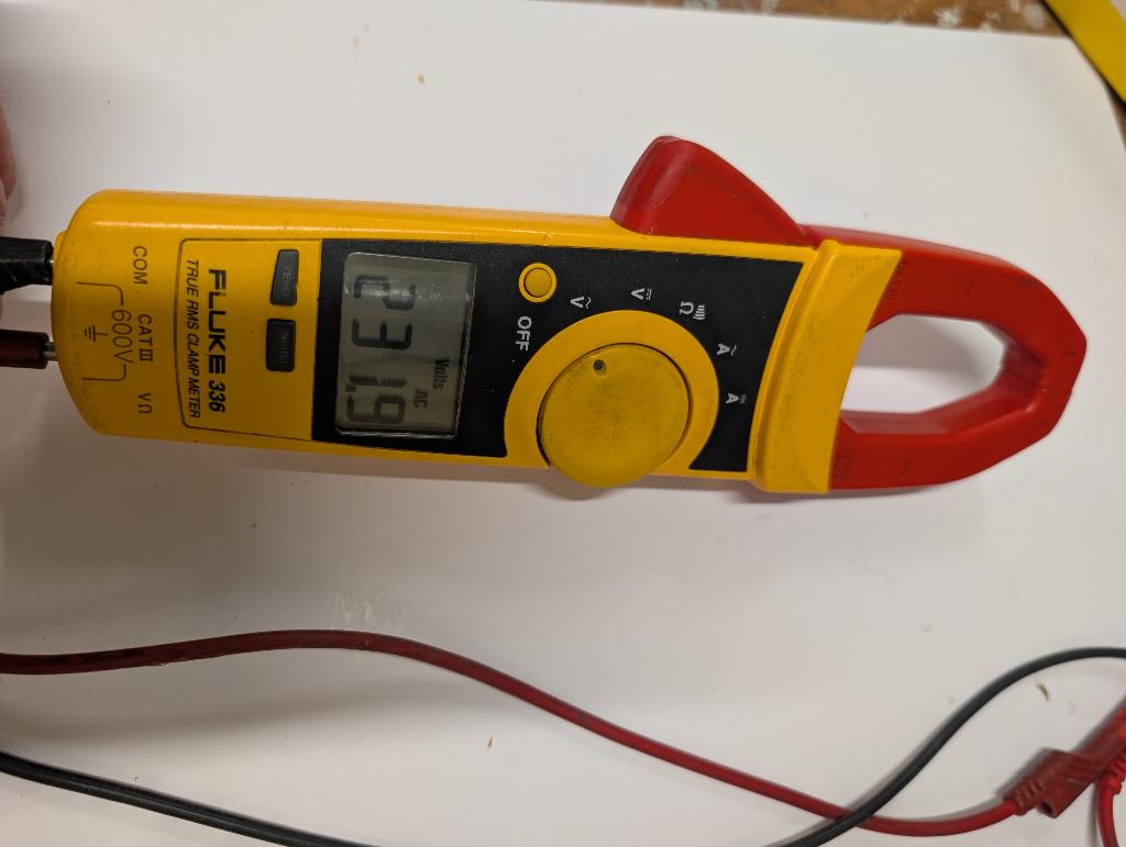 Fluke 336 true rms multimeter, 1000v 10A  meetpennen, Ophalen of Verzenden, Gebruikt, Multimeter