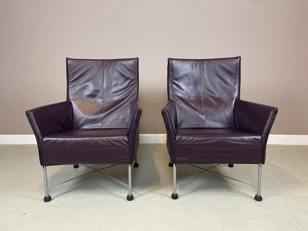 2 Montis Charly fauteuils Gerard van den Berg aubergine ZGAN, Huis en Inrichting, Fauteuils, Ophalen, Zo goed als nieuw, Leer