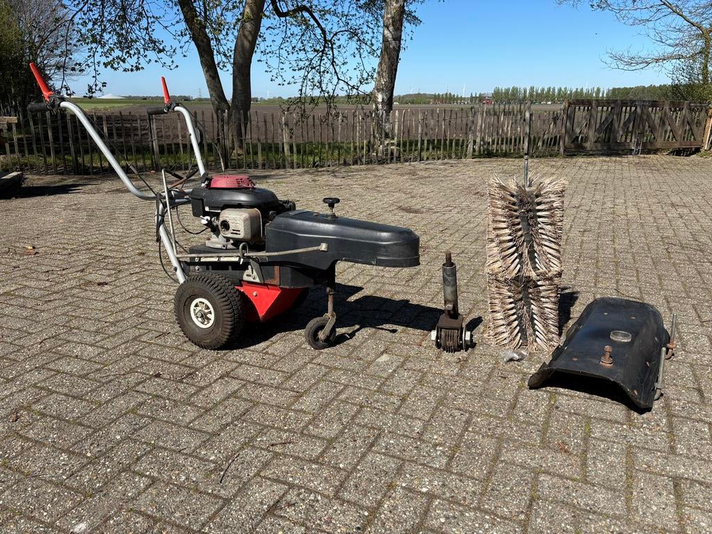 Limpar 78 veegmachine met defect, Tuin en Terras, Veegmachines, Ophalen, Gebruikt