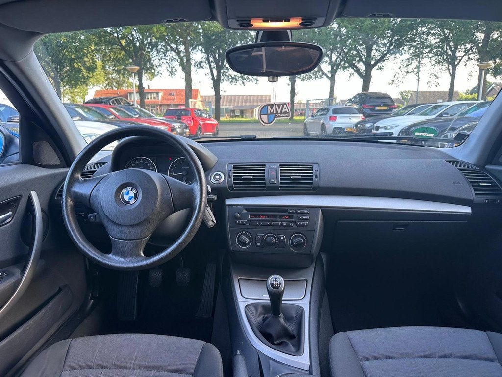 BMW 1-serie 118i Business Line|Nieuwe Ketting + Klepseals|Tr, Auto's, BMW, 4 cilinders, 129 pk, Blauw, Euro 4