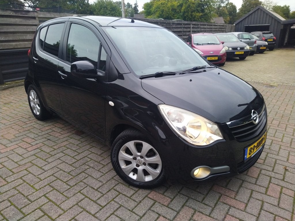 Opel Agila 1.2 Enjoy Zeer netjes nw apk 175dkm, 86 pk, 4 cilinders, 965 kg, Zwart