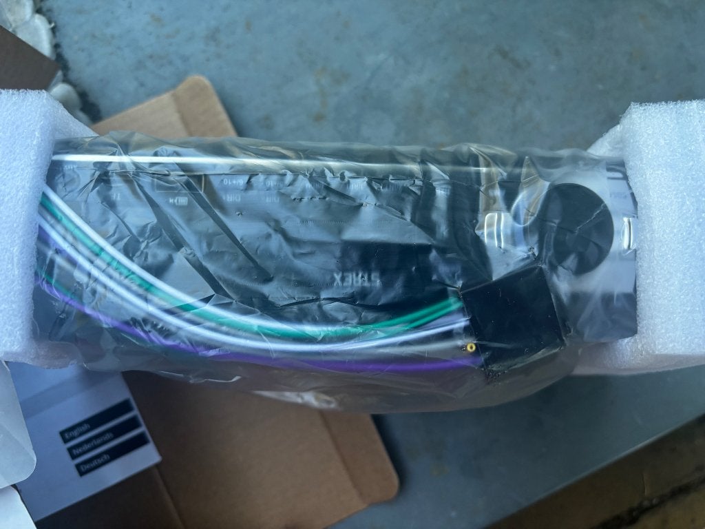 Auto radio, Ophalen, Nieuw