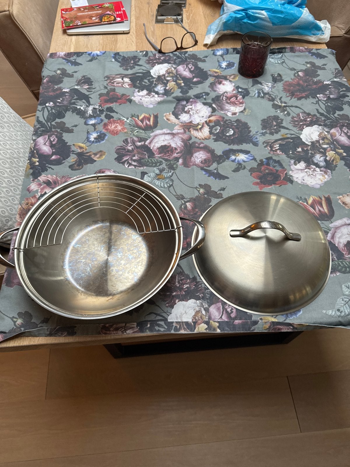 Fissler Wokpan RVS 28cm met deksel en frituurrek, Ophalen, Met deksel, Zo goed als nieuw, Fissler