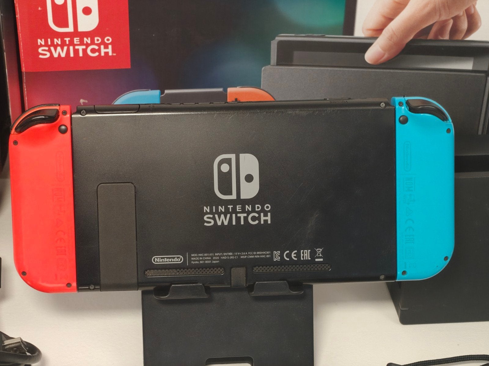 Nintendo Switch met Joy-Cons en accessoires, 11-1 Hokotate-cho, Kamitoba, Minami-ku, Kyoto 601-8501, Japan, Ophalen of Verzenden