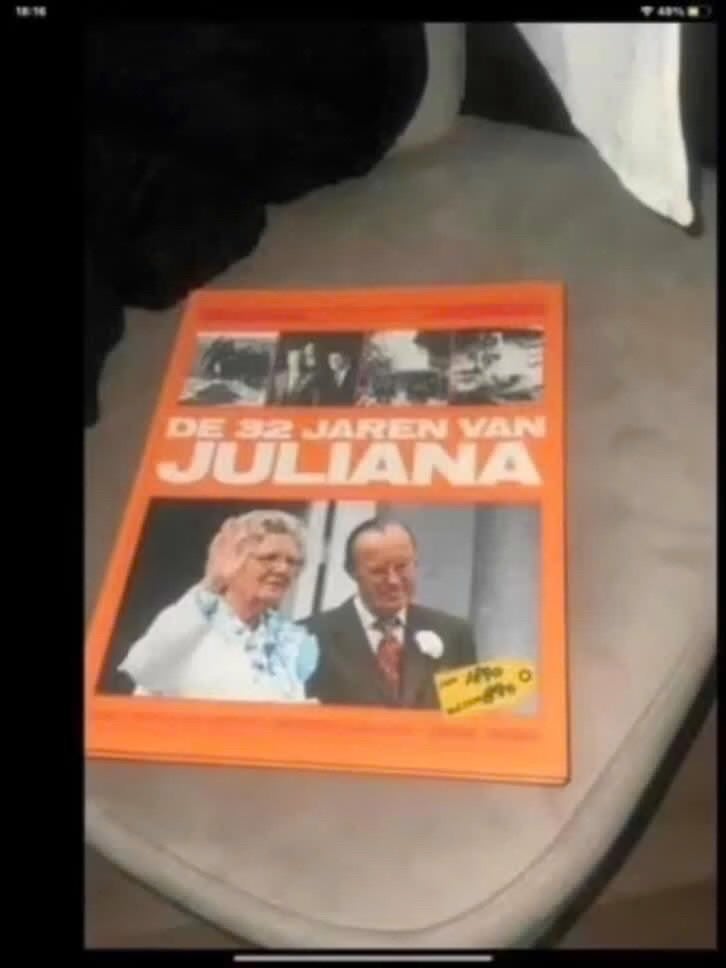 De 32 Jaren van Juliana - Een Historisch Overzicht, Boeken, Ophalen of Verzenden, 20e eeuw of later, Onbekend, Gelezen