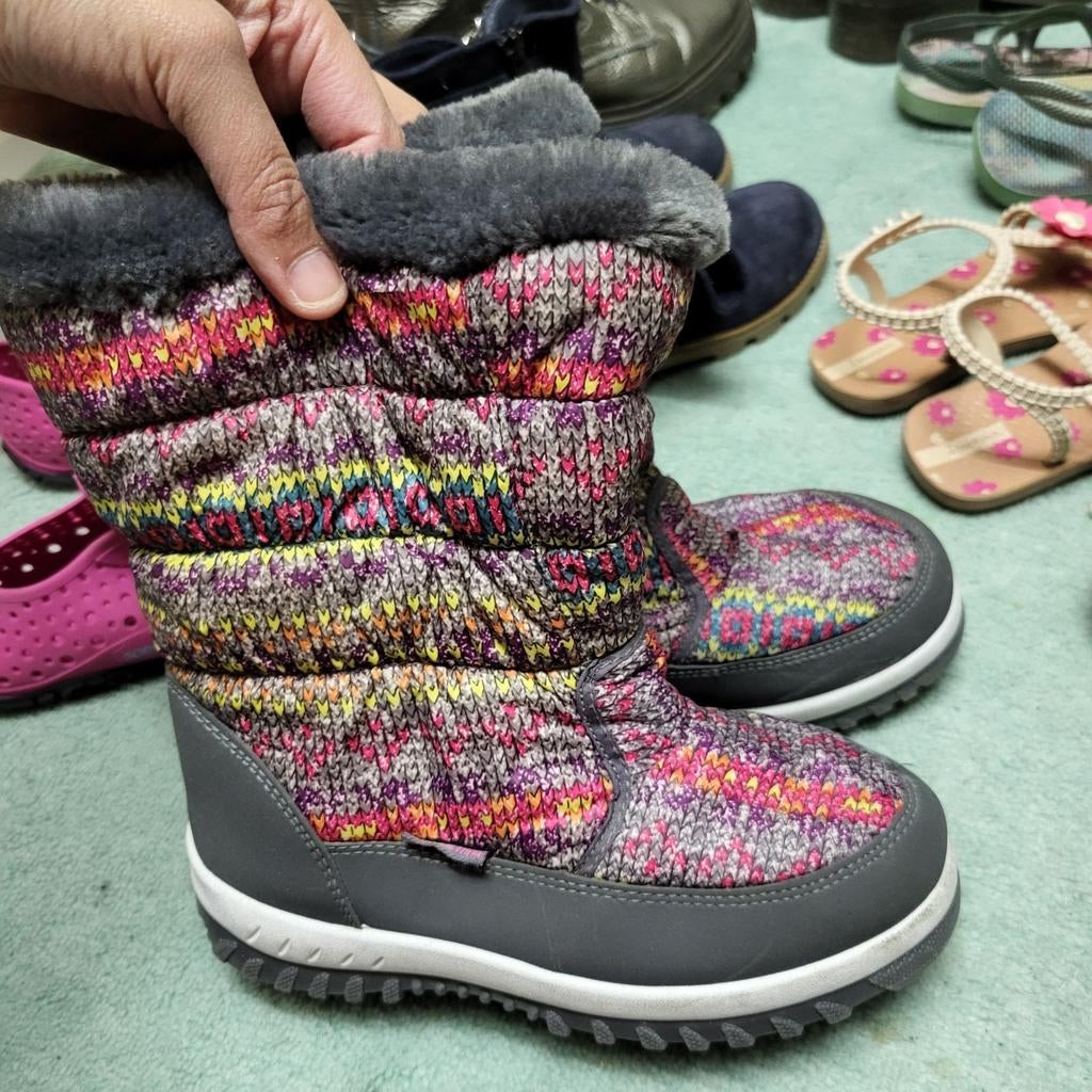 Warme kinder snowboots maat 33 - kleurrijk gebreid, Kinderen en Baby's, Gebruikt, Jongen of Meisje, Ophalen of Verzenden, Laarzen