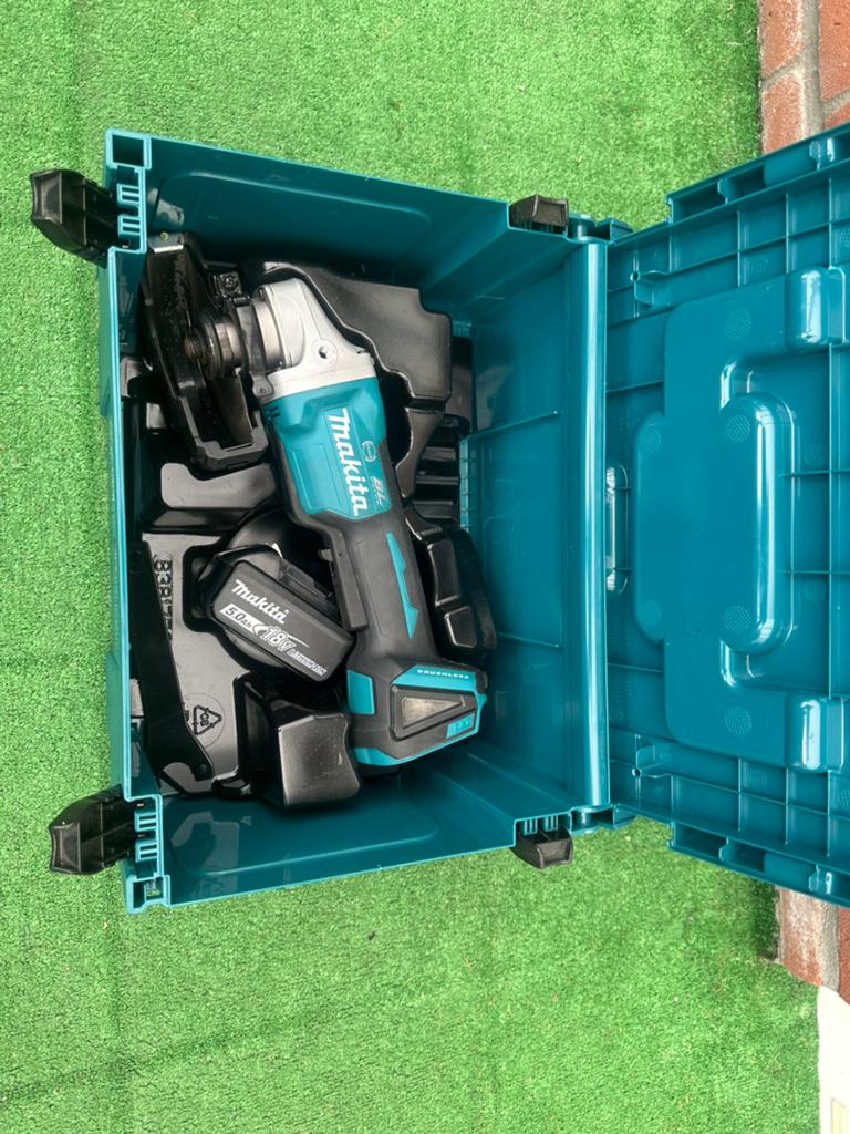 Makita Haakse Slijper DGA508RTJ - Zo goed als nieuw, Ophalen of Verzenden, Zo goed als nieuw, Minder dan 700 watt, Haakse handslijpmachine