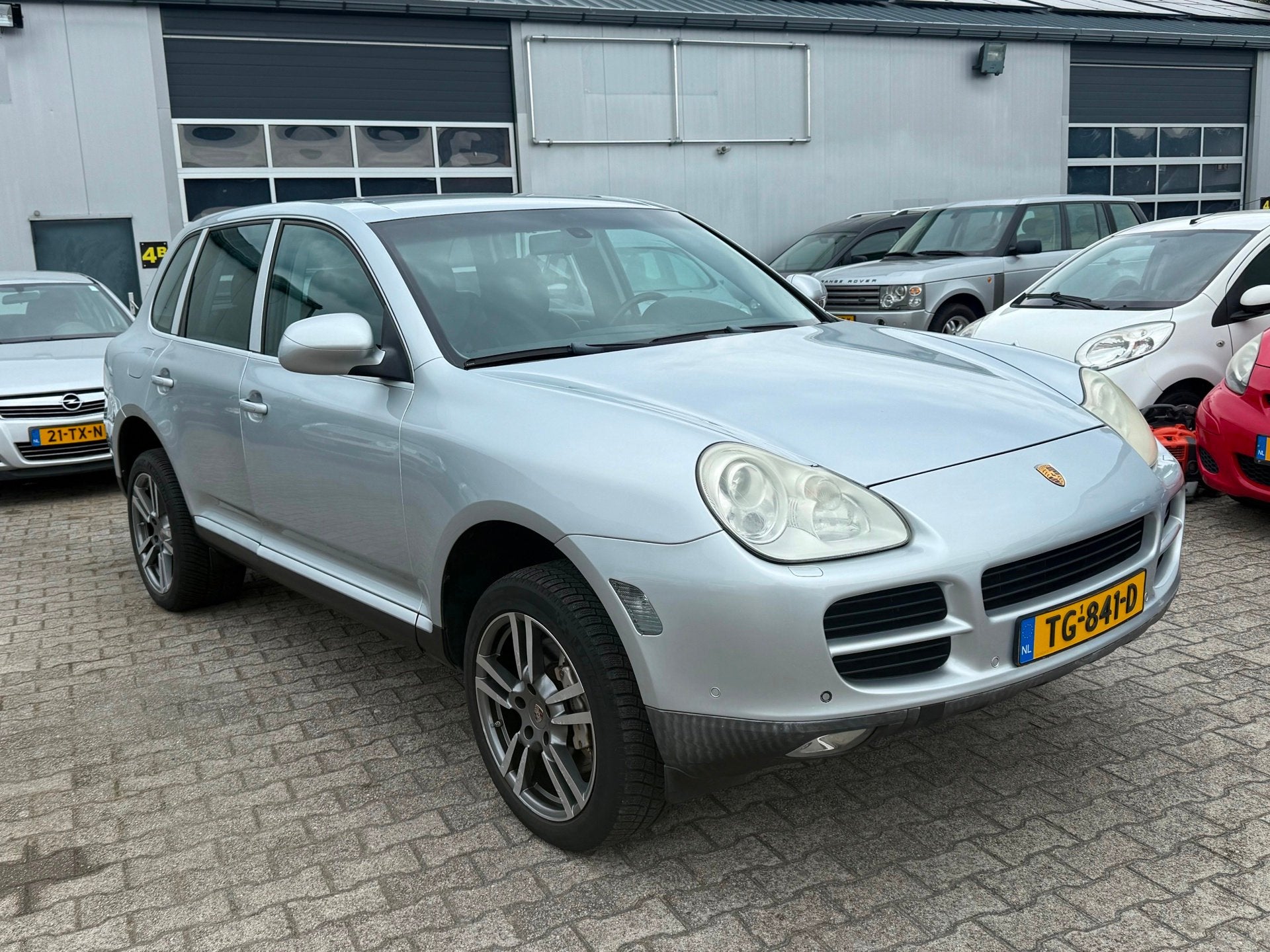 Porsche Cayenne 4.5 S V8 2004 Grijs Luchtvering 141.000 KM, Cayenne, Gebruikt, 8 cilinders, 3000 kg