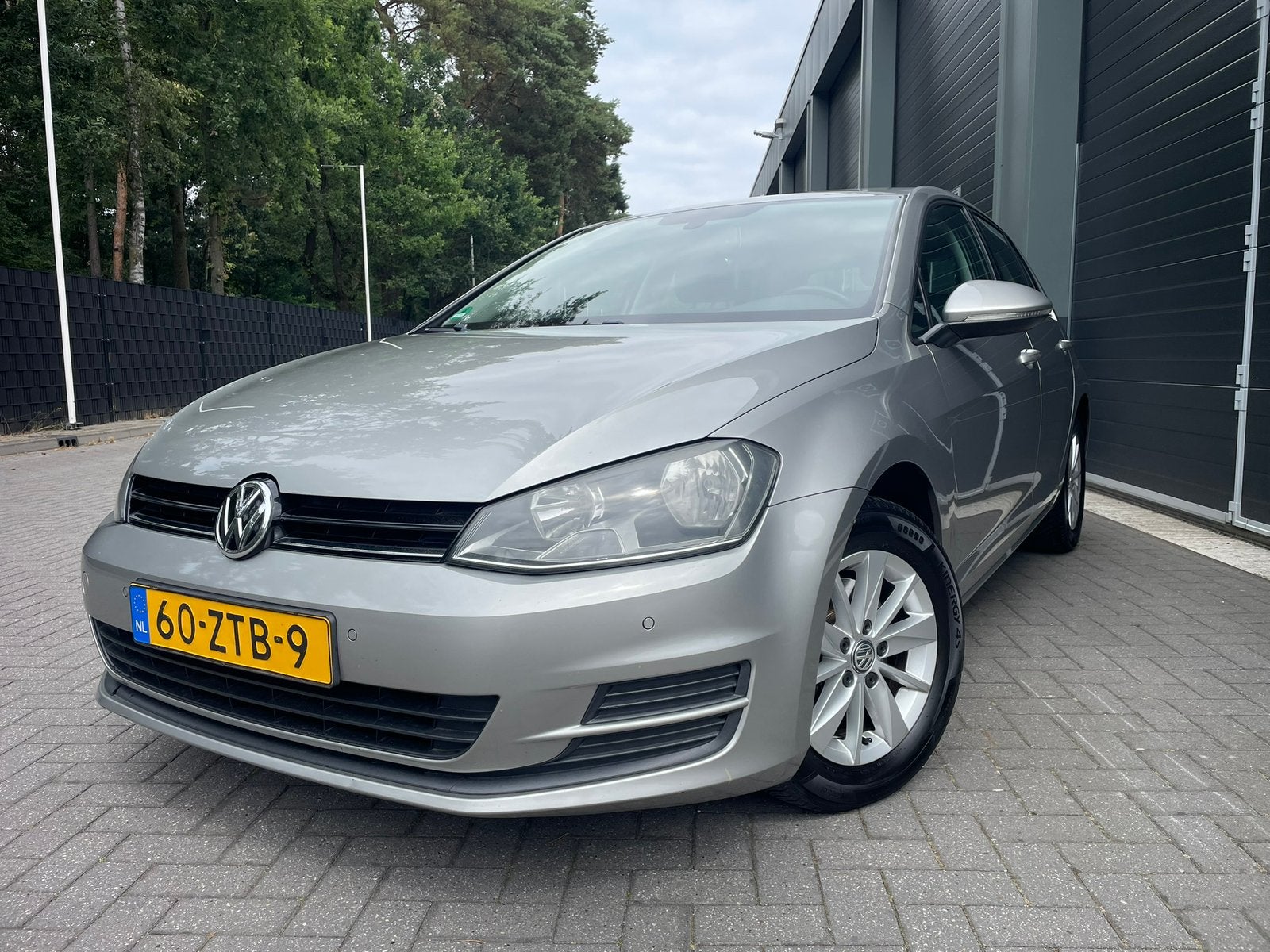 Volkswagen Golf 1.2 TSI 77KW 5D 2013 Grijs, Voorwielaandrijving, 4 cilinders, 610 kg, 49 €/maand