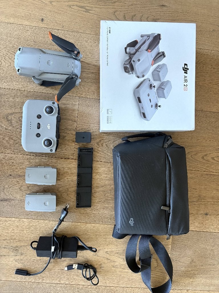 DJI Air 2S Fly More Combo - Zo goed als nieuw, Audio, Tv en Foto, Drones, 250 tot 900 gram, 30 tot 45 minuten, Cameradrone, 5 tot 10 kilometer