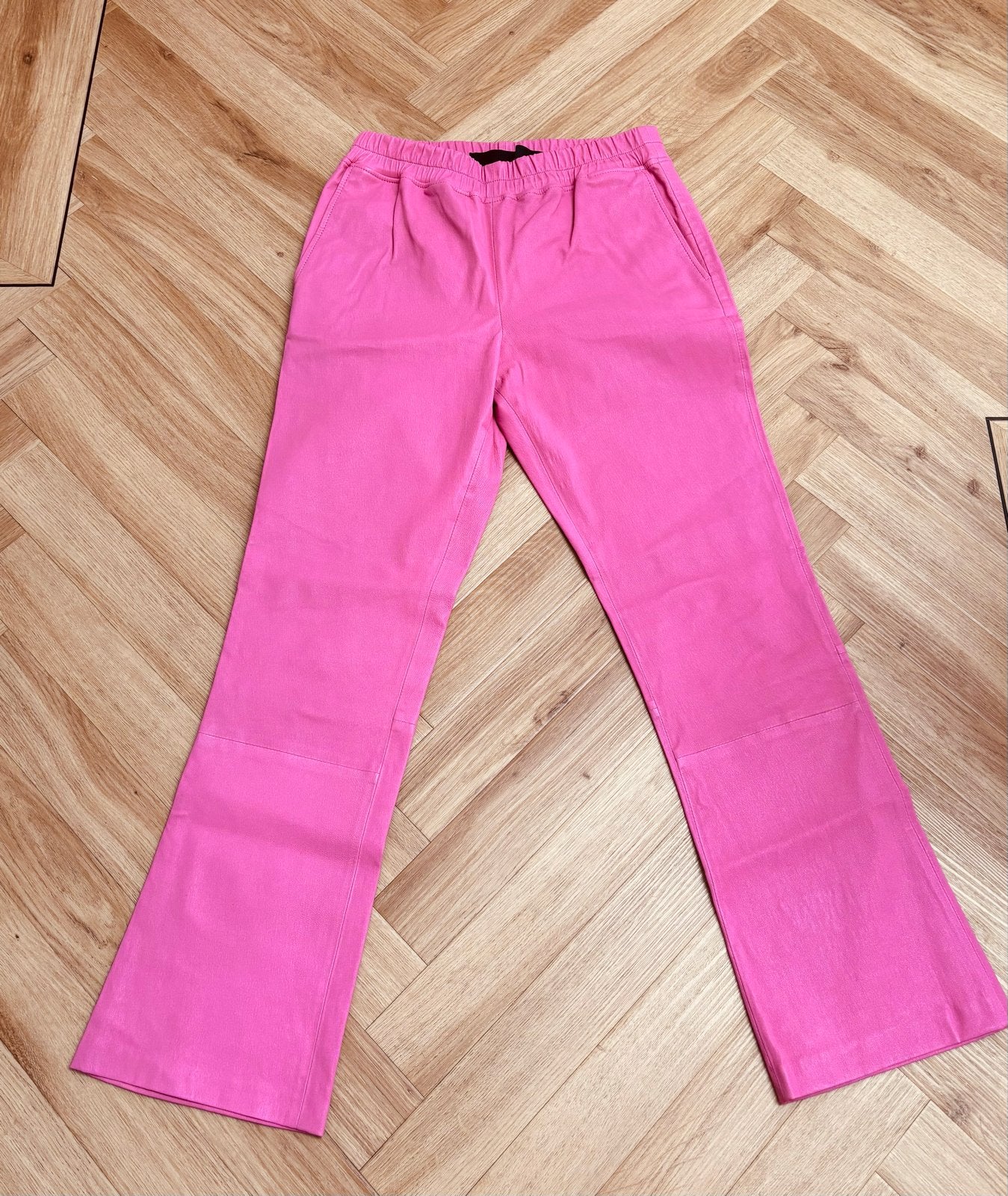 Bubbelgum Roze leren broek van Suite 22, maat 38, Maat 38/40 (M), Nieuw, Ophalen of Verzenden, Roze