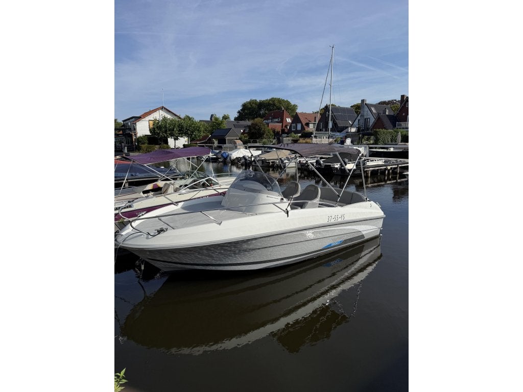 Beneteau 550 Sundeck, Watersport en Boten, Vis- en Consoleboten, 70 pk of meer, Overige merken, Gebruikt, 5 m