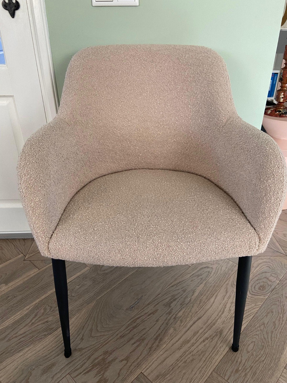 3 prachtige eetkamerstoelen in Ted Japandi Boucle stof, Beig, Ophalen, Japandi, Overige kleuren, Drie