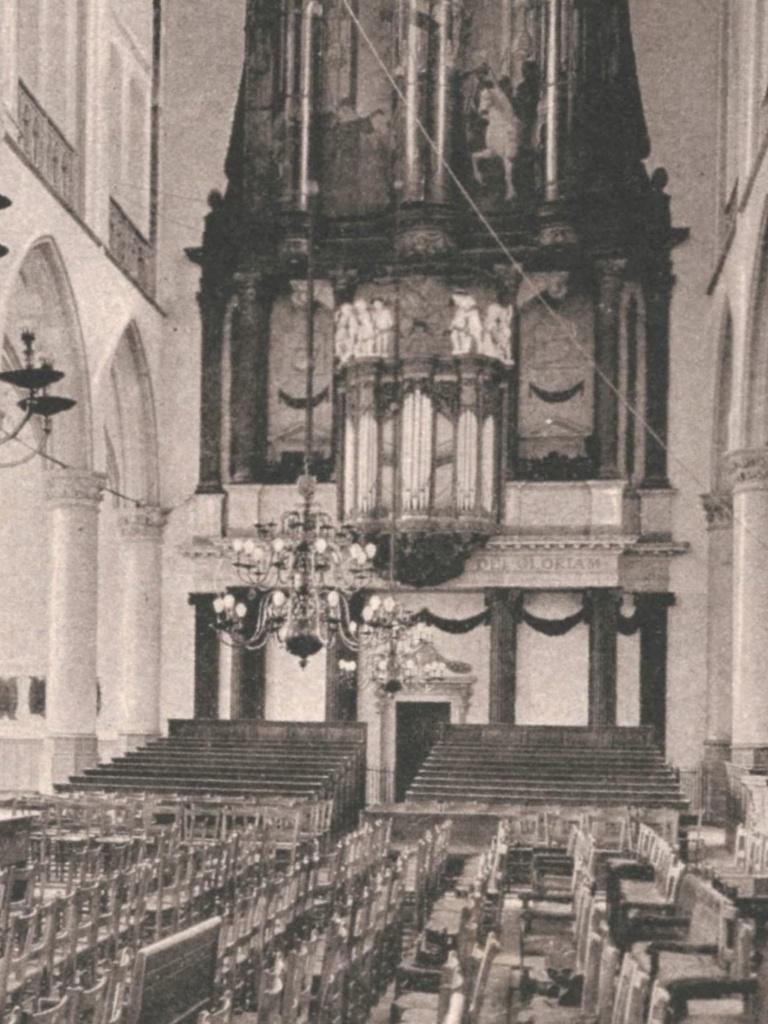 988106 Alkmaar Groote Kerk Nette oude kaart Onbeschreven, Ophalen of Verzenden, 1920 tot 1940, Ongelopen, Noord-Holland