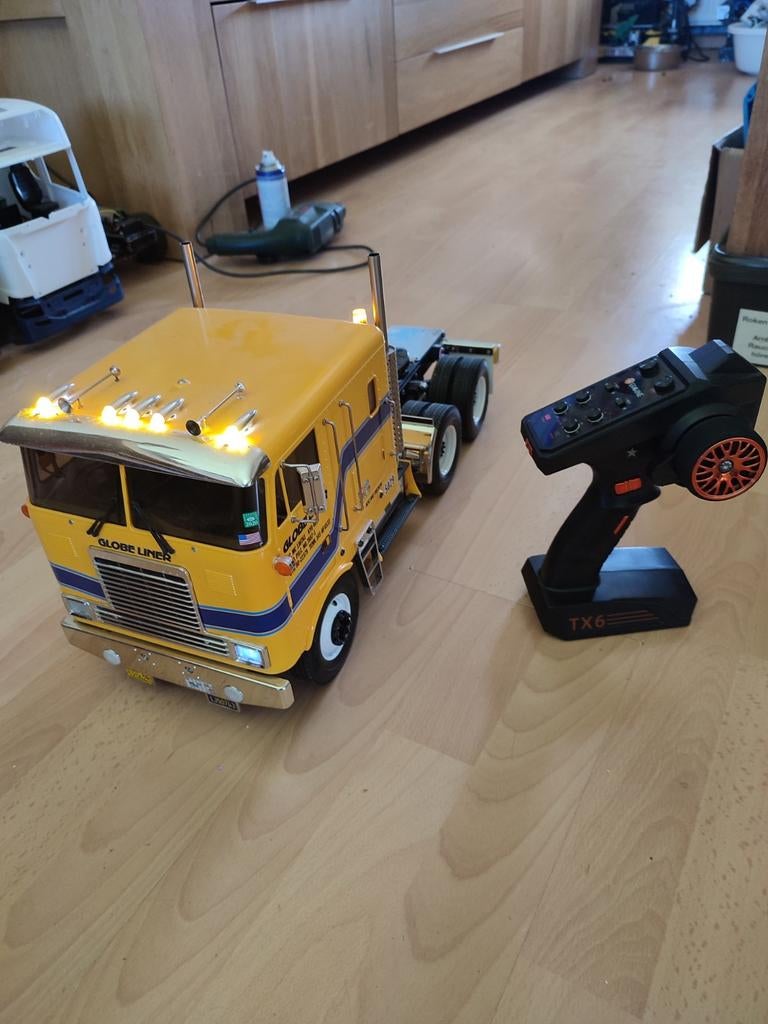 Tamiya Globe Liner 1/14 RC Truck, Elektro, Schaal 1:14, Ophalen of Verzenden, Zo goed als nieuw